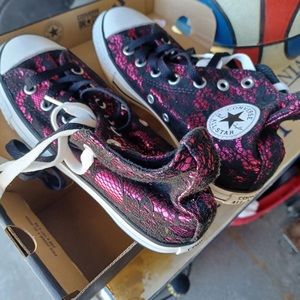 Y2K hi top converse